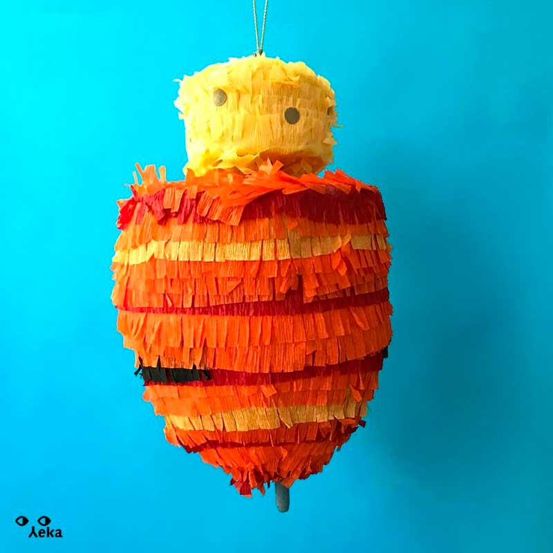 Yeka
Piñata de trompo al pastor